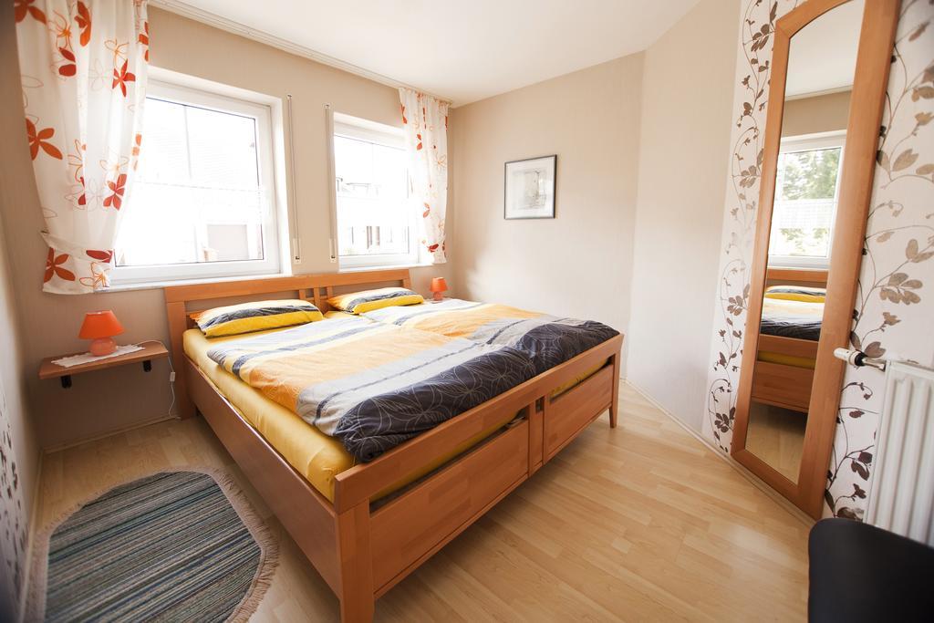 Ferienwohnung Haus Simon Blankenrath Zimmer foto